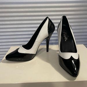 Pleaser size 9 tuxedo stilettos with box